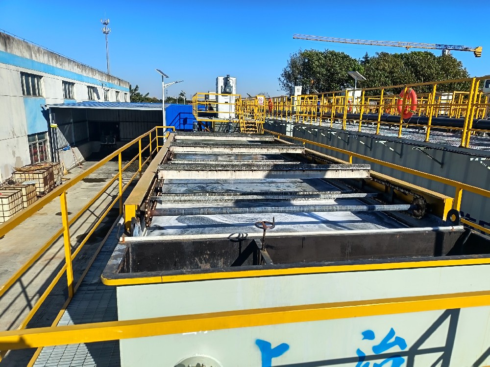 溶气气浮机：高浊废水高效净化优选方案